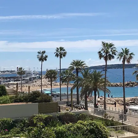 Front De 231l Appartement *